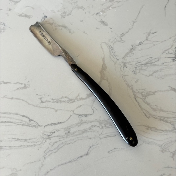 Antique Wade & Butcher Sheffield Steel Straight Razor - Picture 2 of 13